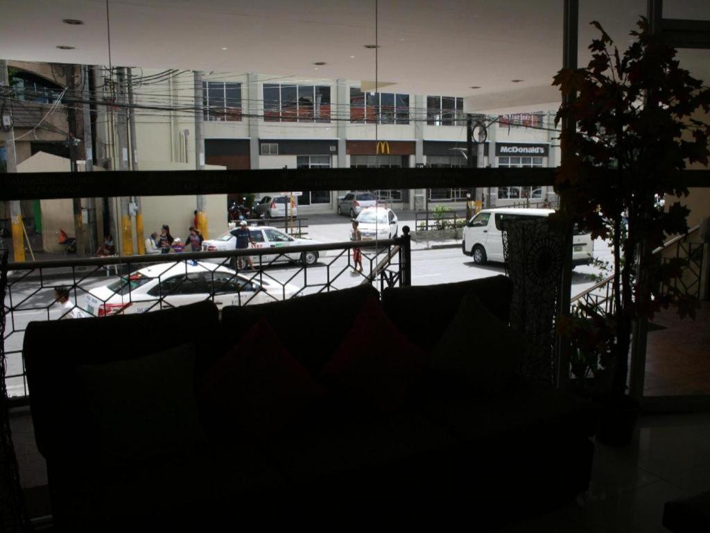 Sampaguita Plaza Garcia