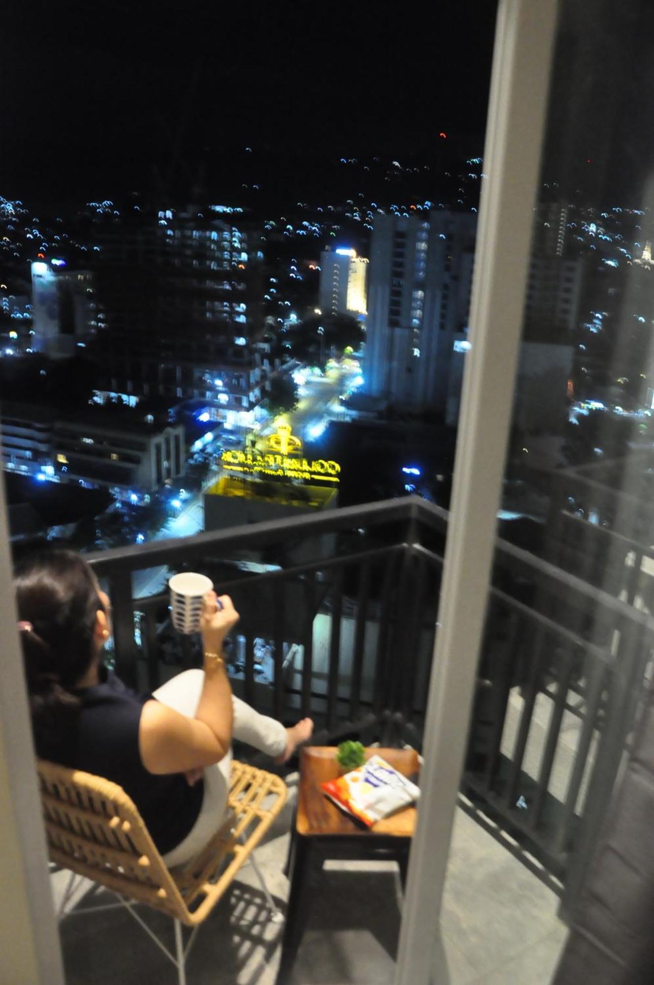 Cityscape Grand Tower - Lexis 2br, Across Ayala Mall, Near It Park Cebu
