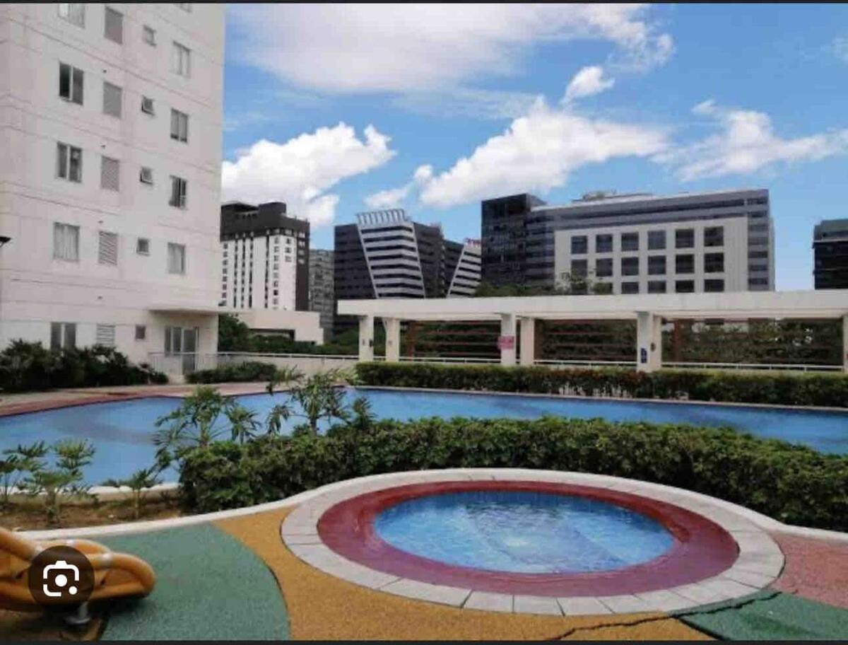 Apartment Affordable Interiored Furnished Unit *