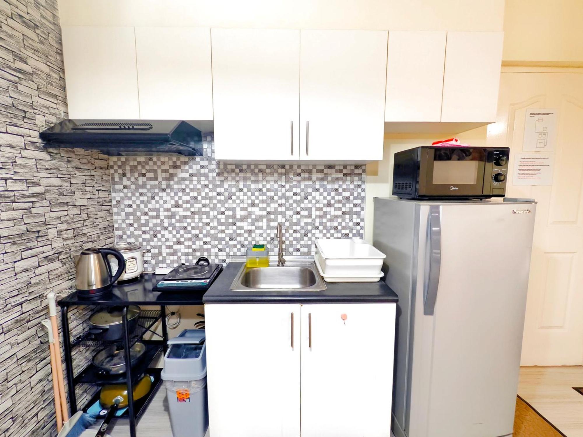 2412t2 Avida Towers It Park 1br Unit Queen Bed Apartment