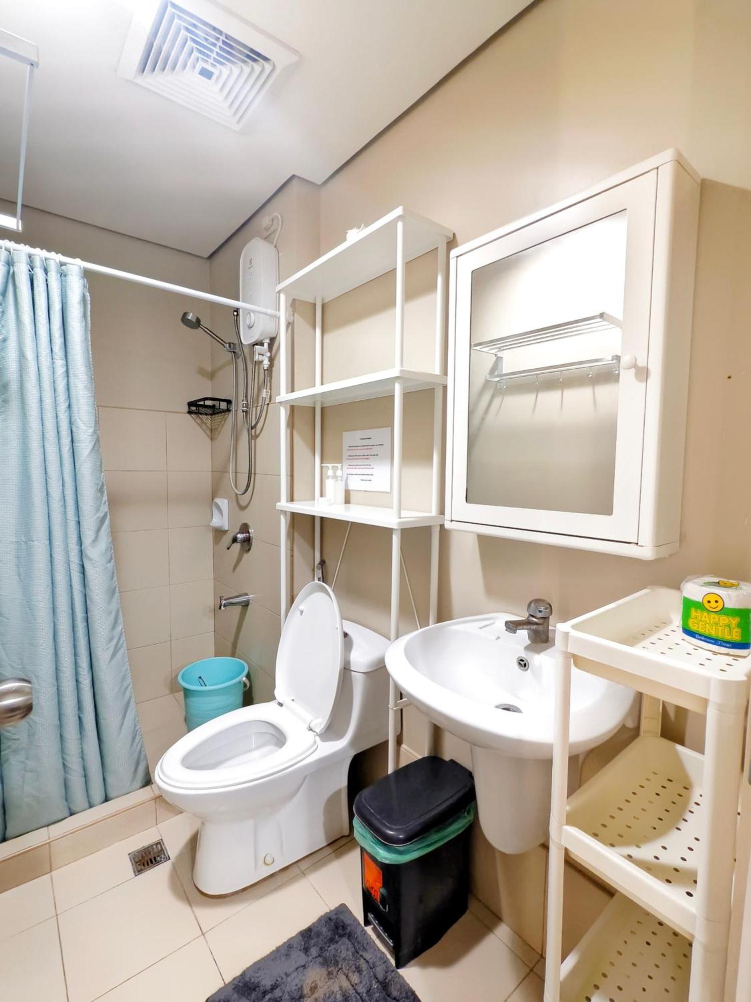 2412t2 Avida Towers It Park 1br Unit Queen Bed Apartment *