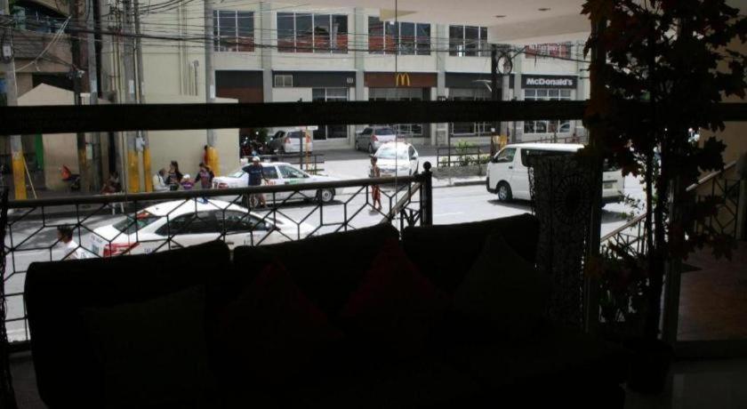 Sampaguita Plaza Garcia Hotel 3*