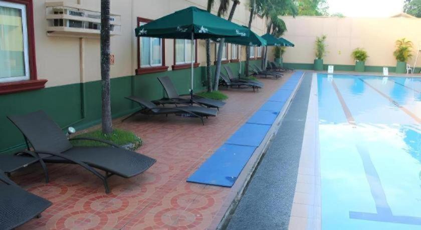 Hotel Holiday Spa Hotel Cebu