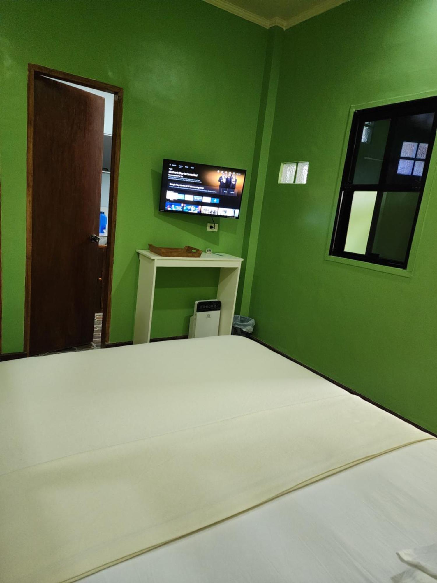 Mj's Residences Garden Guest house