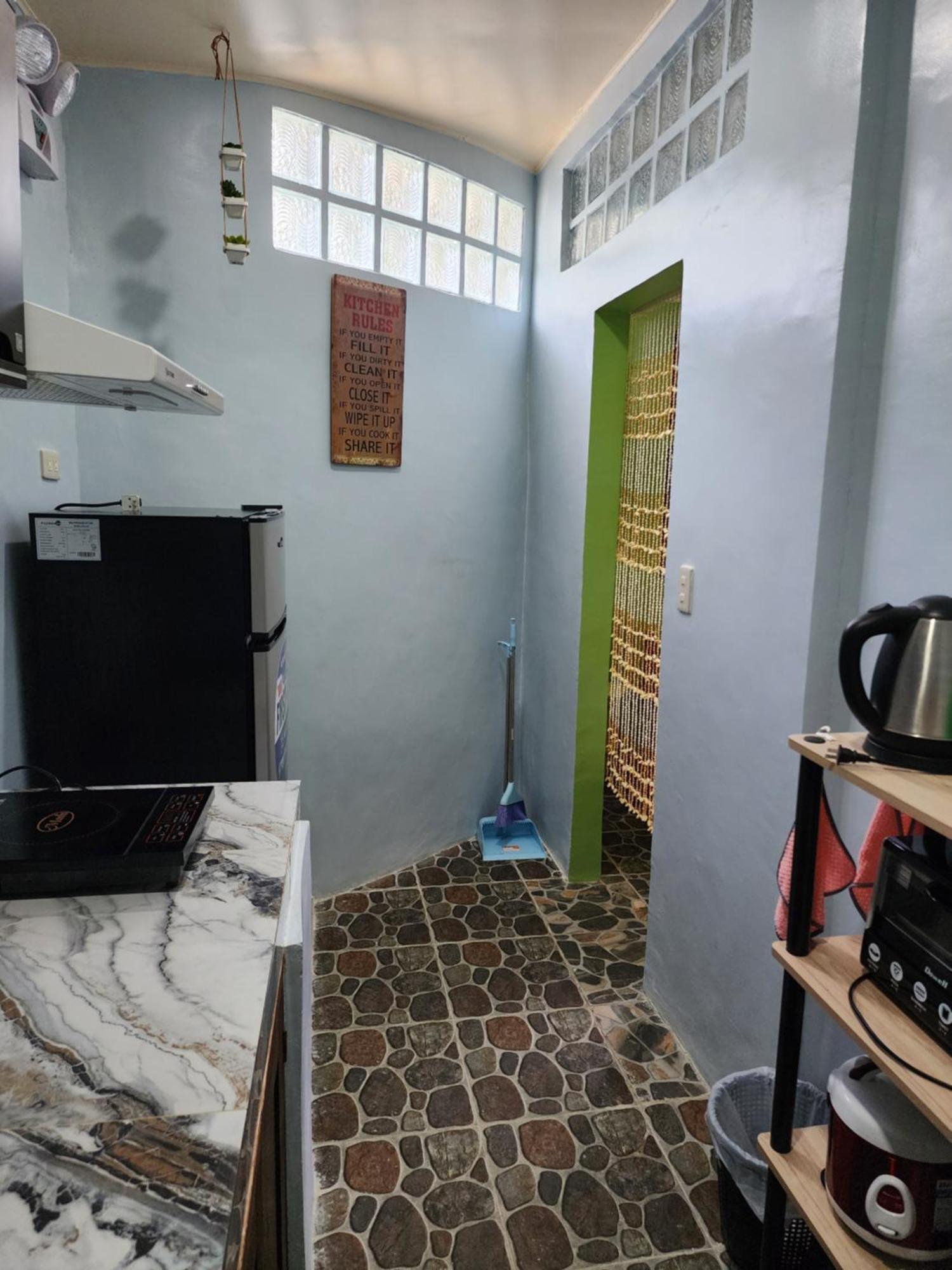Mj's Residences Garden Guest house Moalboal