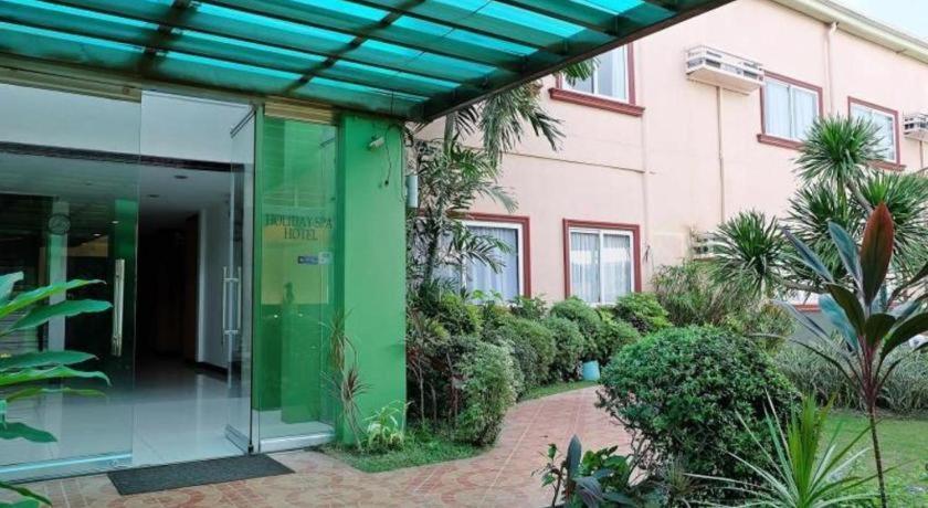 Holiday Spa Hotel Cebu