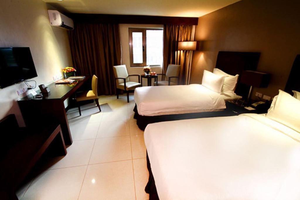 Hotel Mandarin Plaza