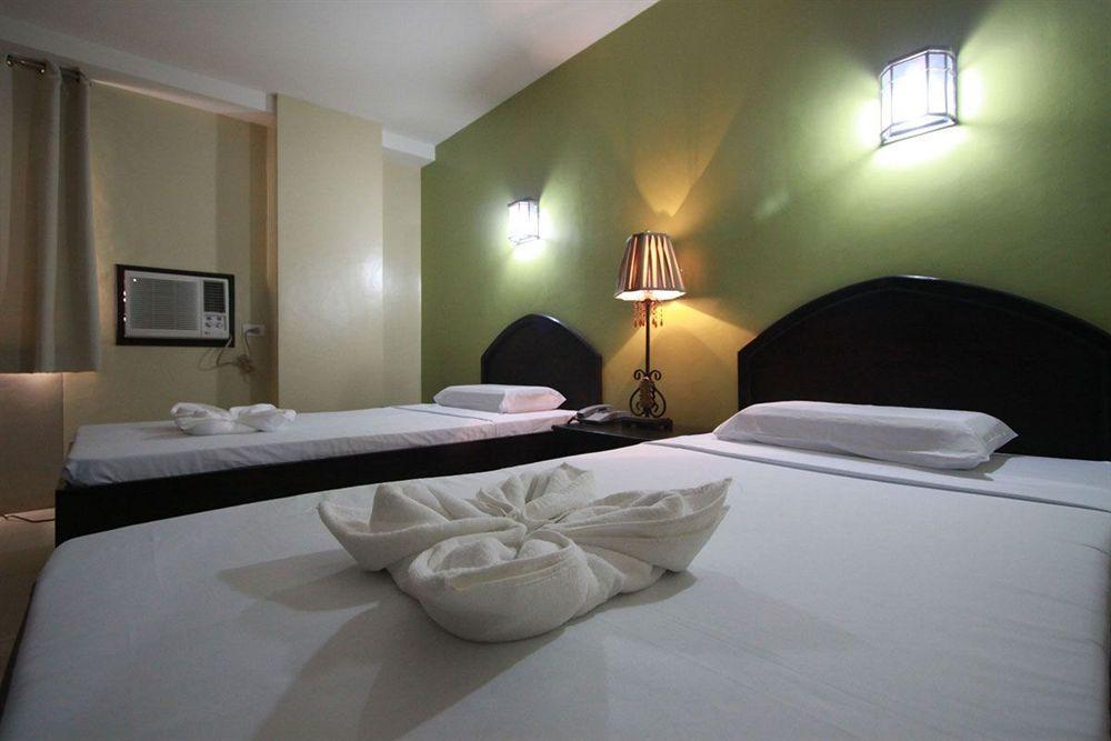 Sampaguita Plaza Garcia Hotel 3*