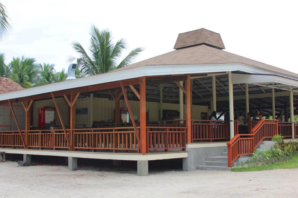 Resort Anika Island