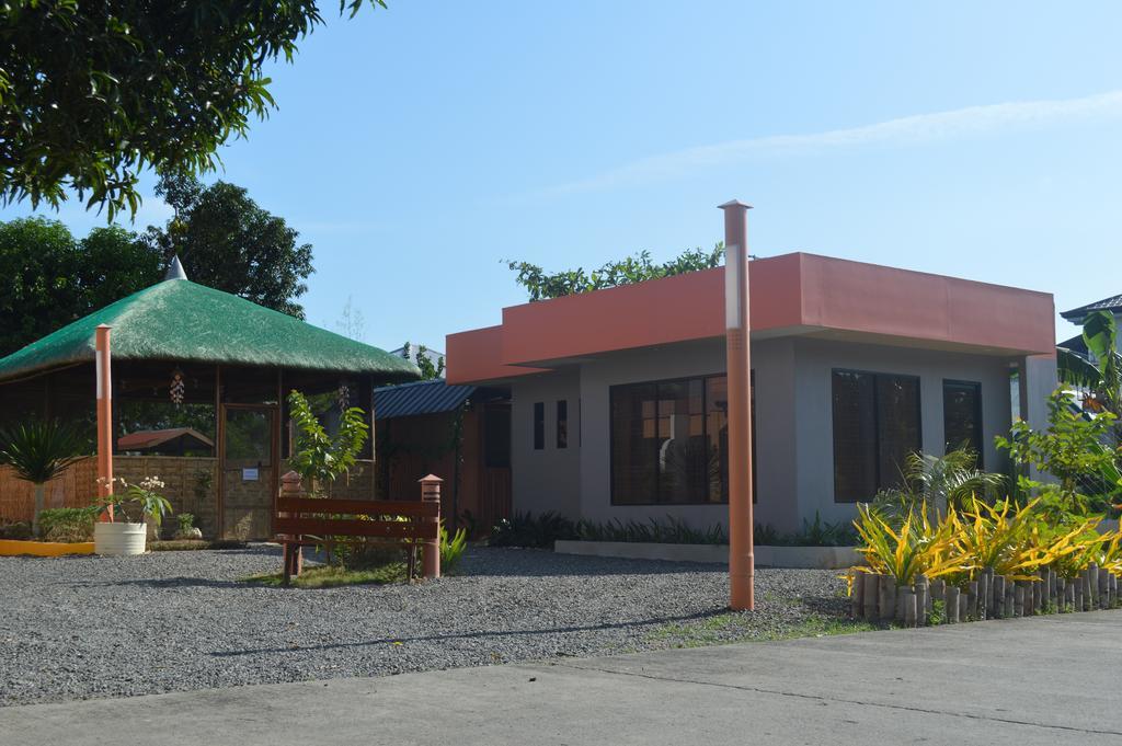 bahay-panuluyan Manora *