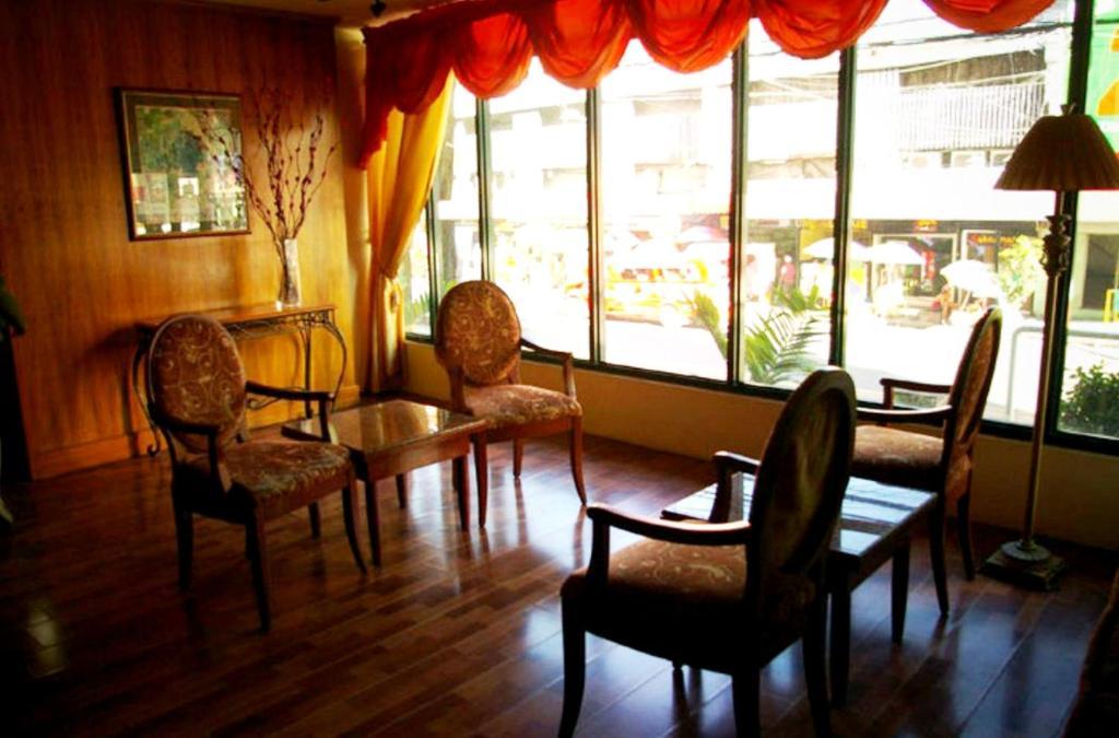 Business 3* Cebu