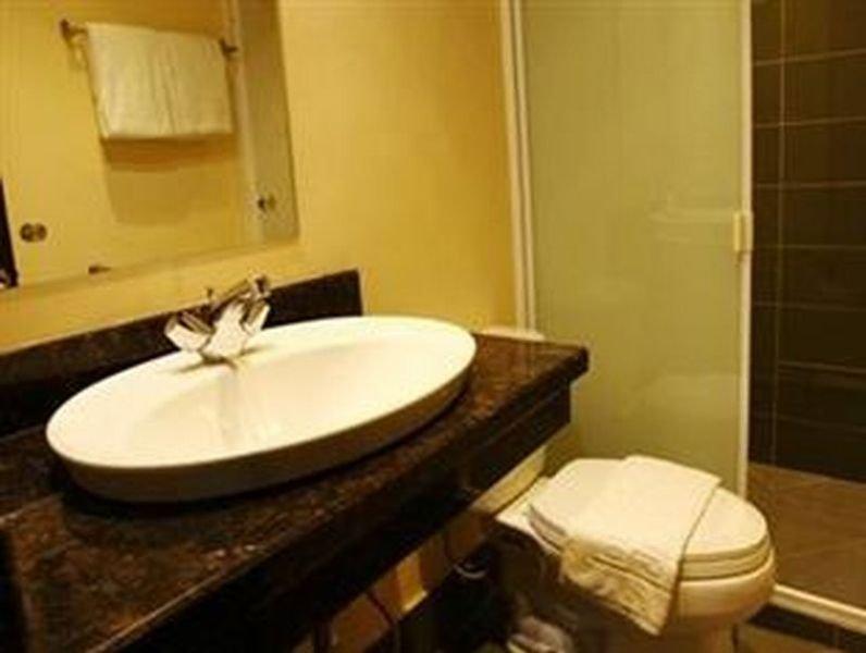 Hotel Sugbutel Bed And Bath Cebu