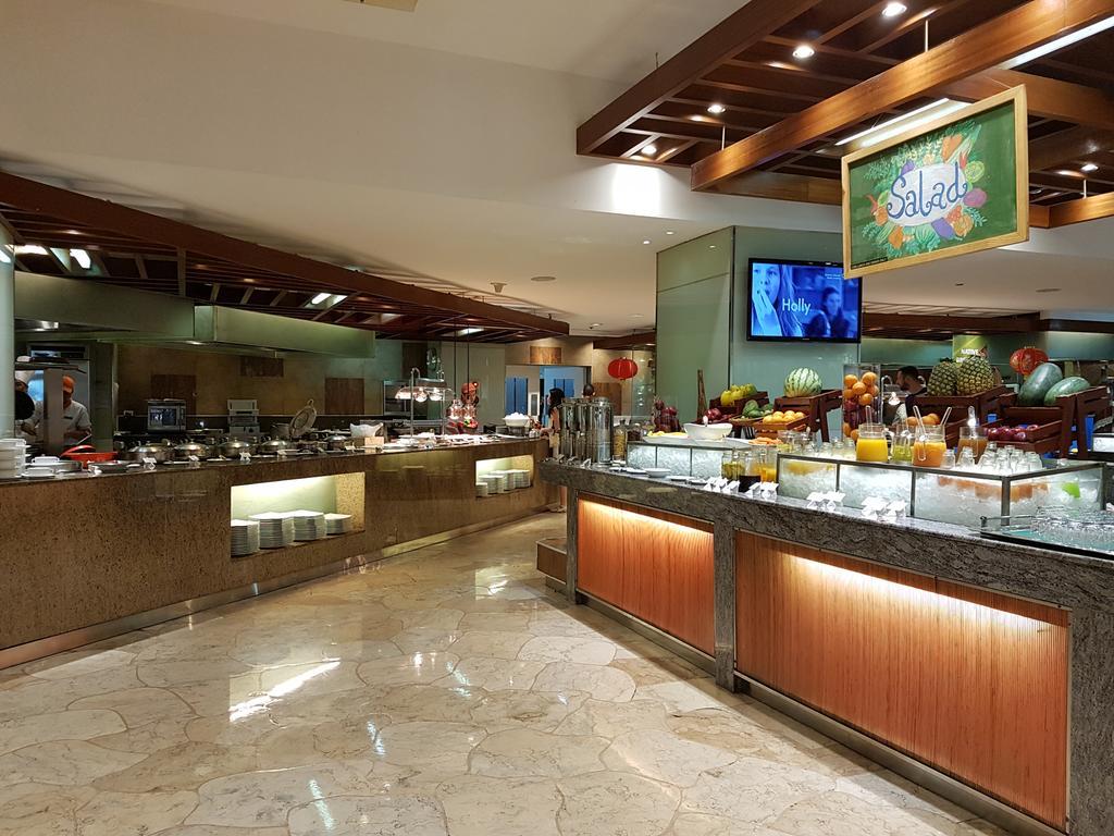 Marco Polo Plaza Hotel 5*