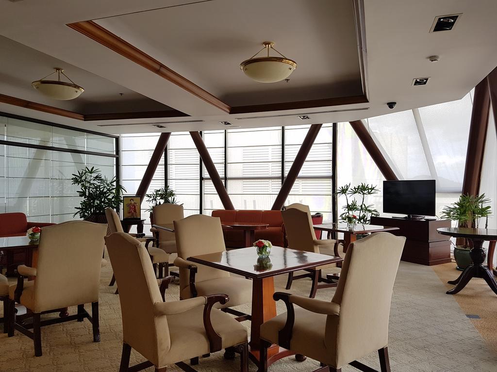Marco Polo Plaza 5*