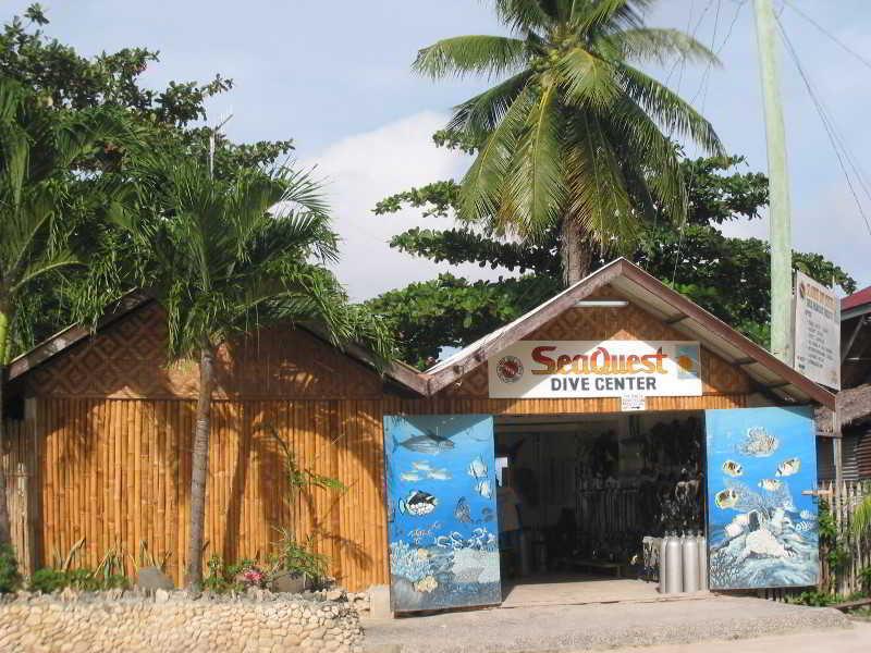 Sumisid Hotel