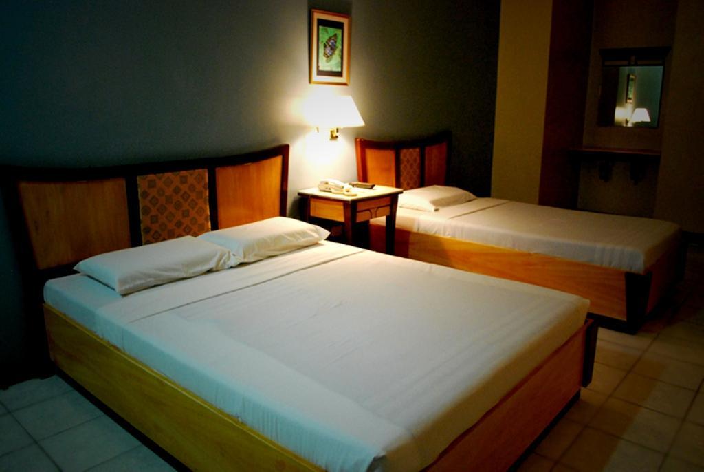 Business Hotel