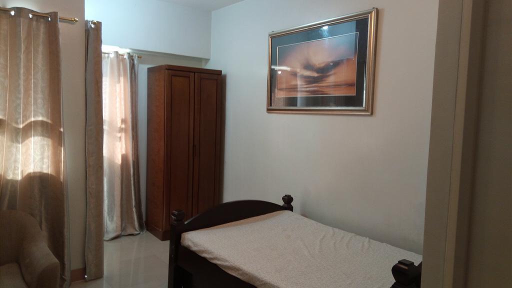 Hotel La Guardia Flats 2 - 802