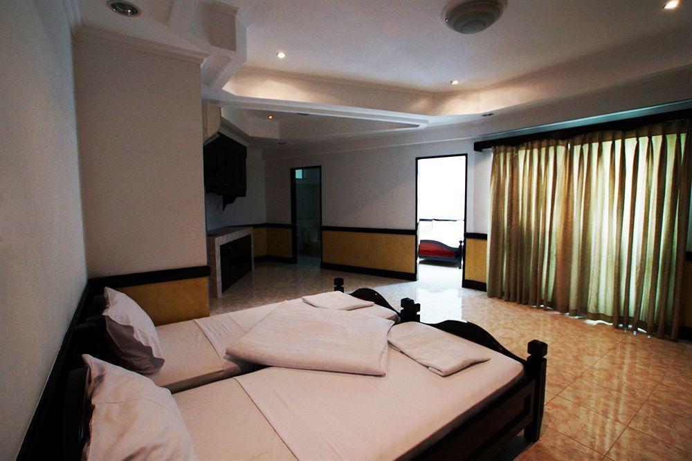 One 2* Lapu-Lapu City