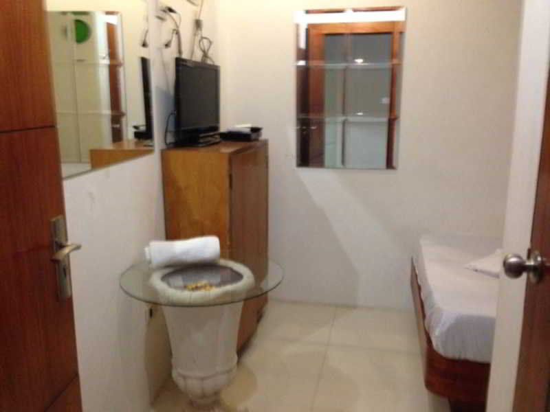 Lux Apartelle Lapu-Lapu City