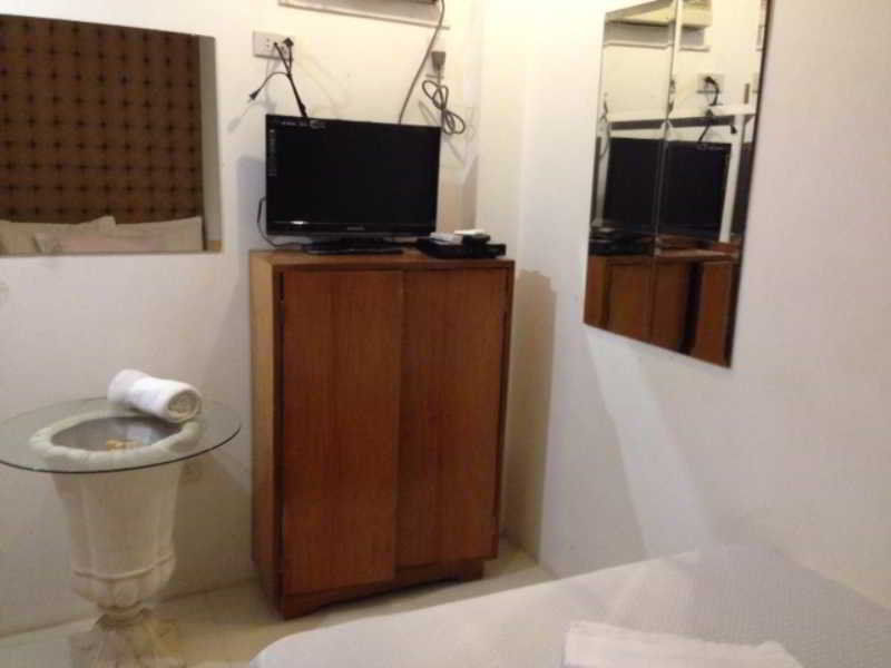 Lux Apartelle Hotel