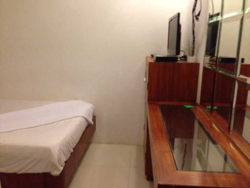 Lux Apartelle Lapu-Lapu City