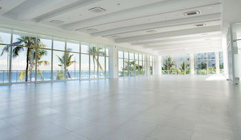 Chateau By The Sea Hotel 4*