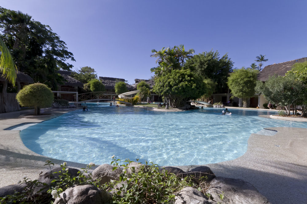 Bluewater Maribago Resort 4*