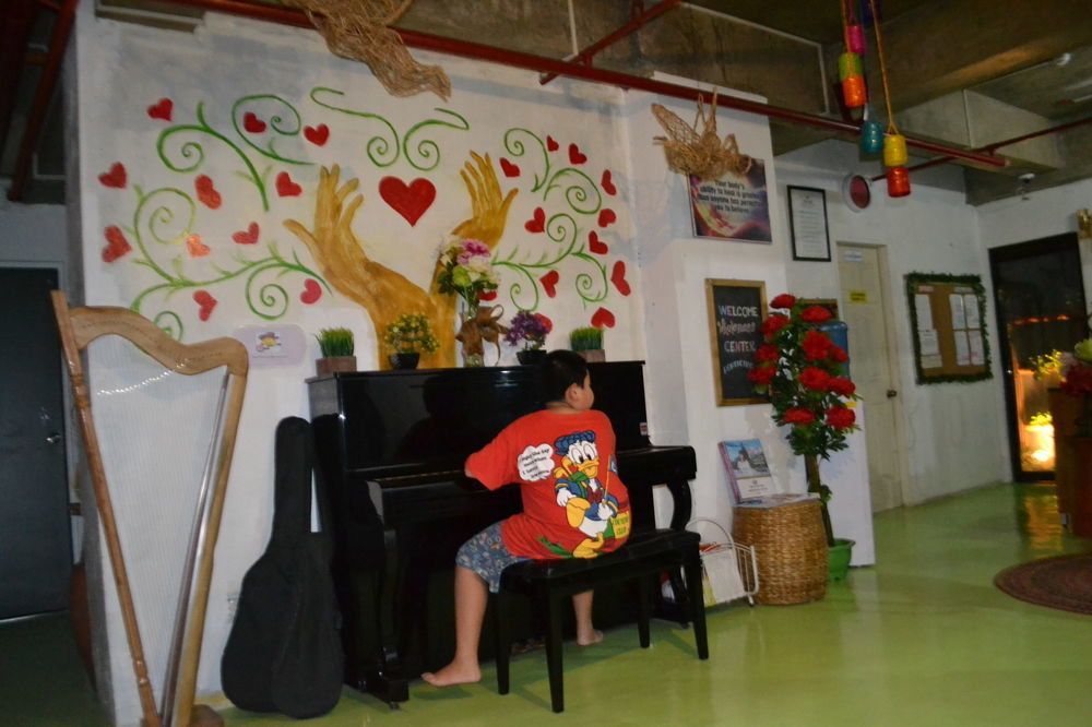 Wellnessland Wholeness Center * Cebu