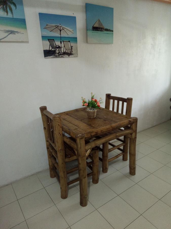Hostel Johnnil's Tourist Moalboal
