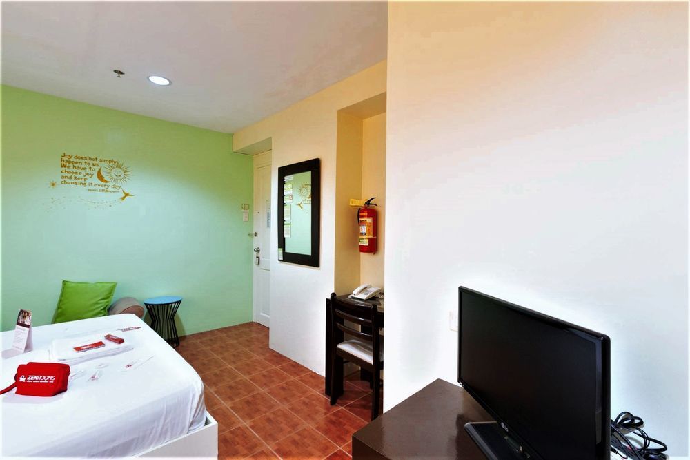 West Gorordo Hotel