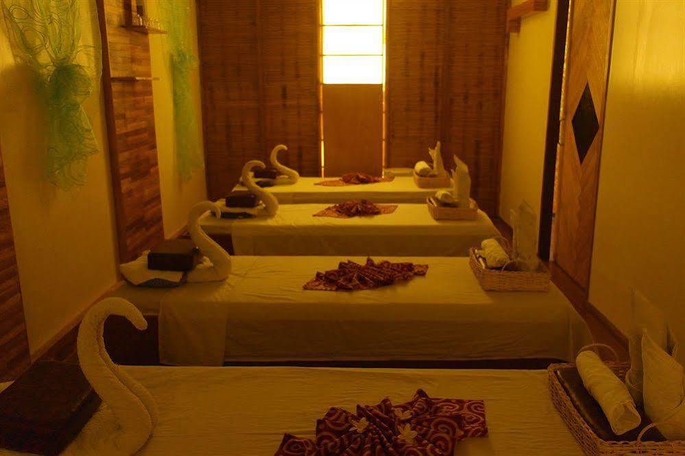 Natures Garden Park And Resort 3*