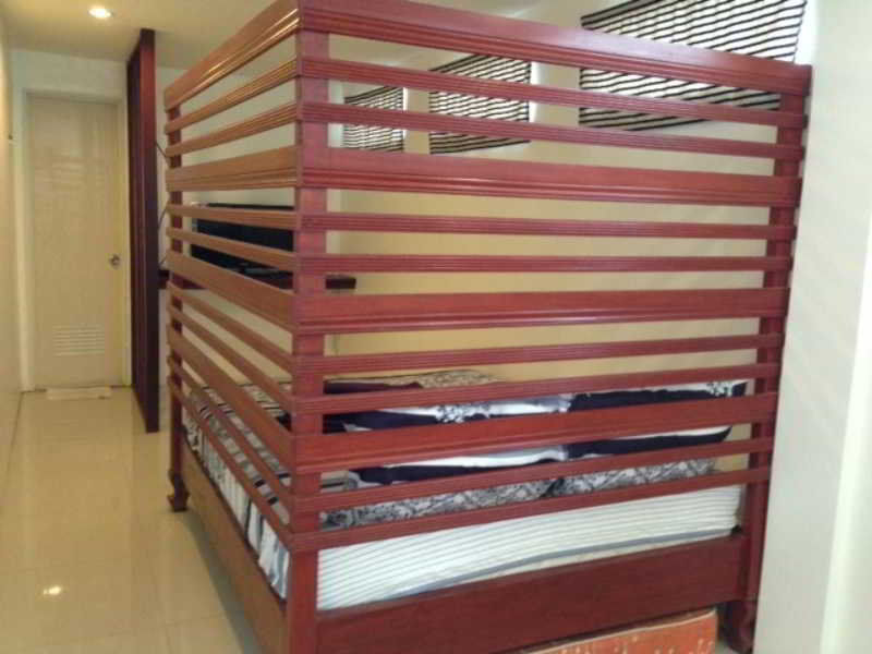 Lux Apartelle Hotel 2*