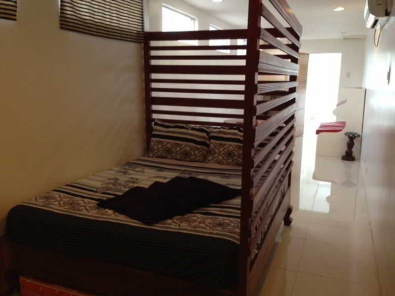 Lux Apartelle Lapu-Lapu City