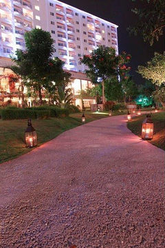 Imperial Palace Waterpark Hotel 5*