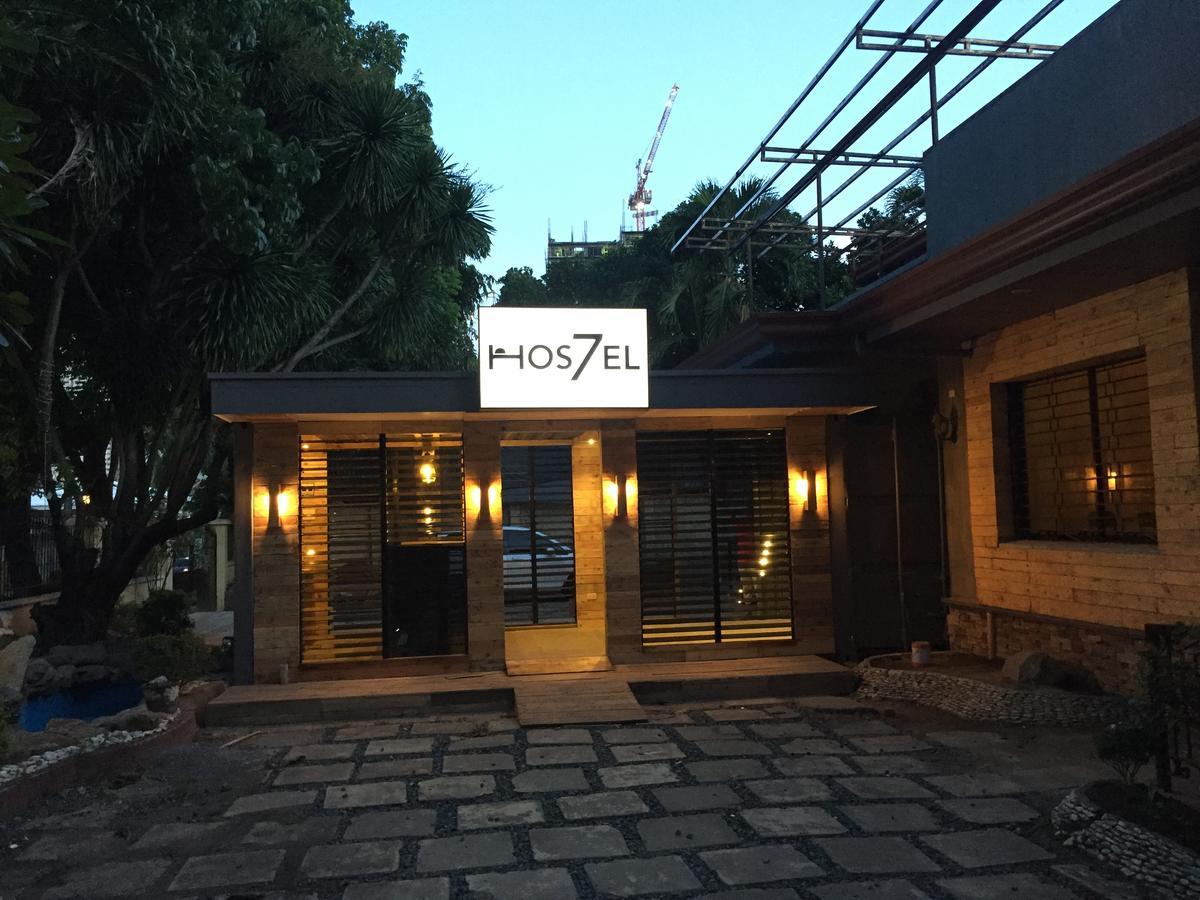 Seven Hostel
