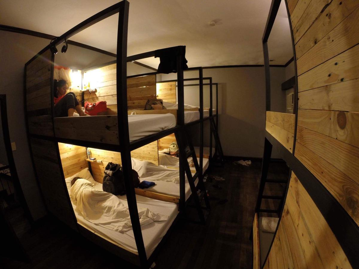 Seven Hostel