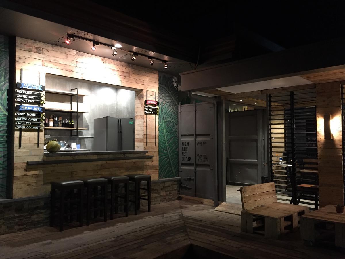 Seven Hostel