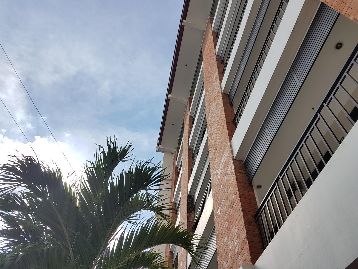 Strawberry Residences Aparthotel