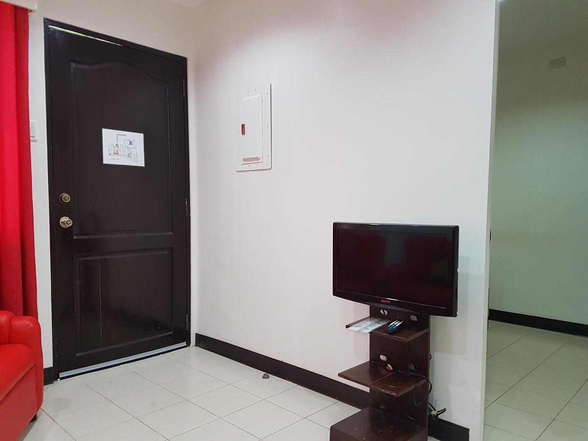 Strawberry Residences Aparthotel