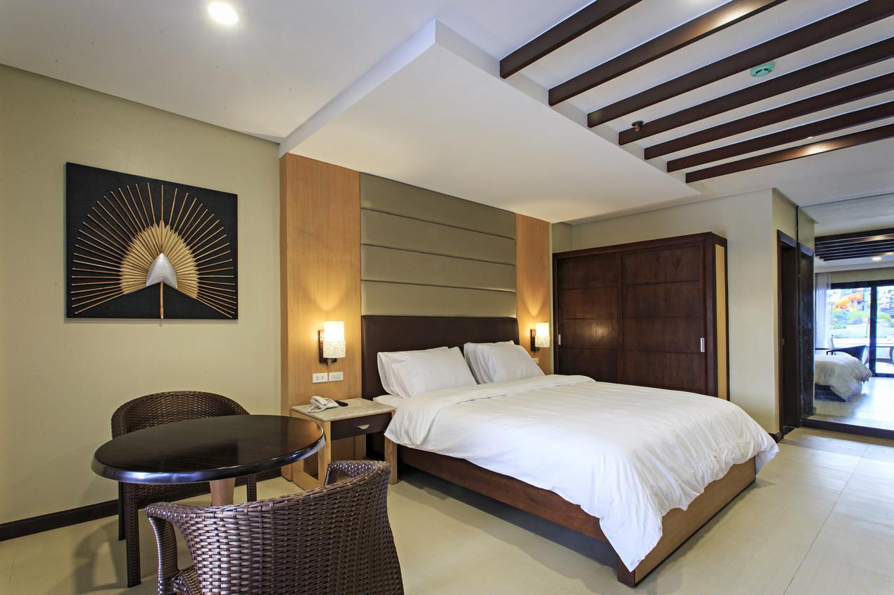 Westown Lagoon - South Wing Resort