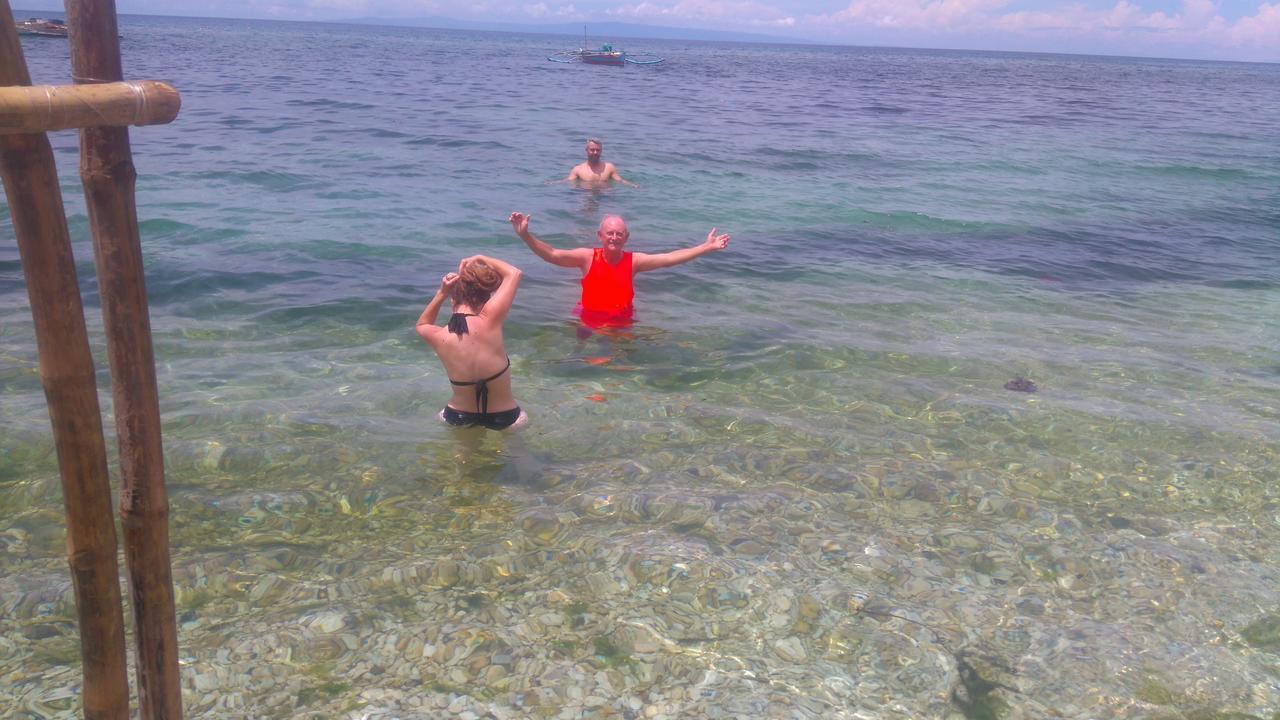 Luna Travellers Bed & Breakfast Oslob