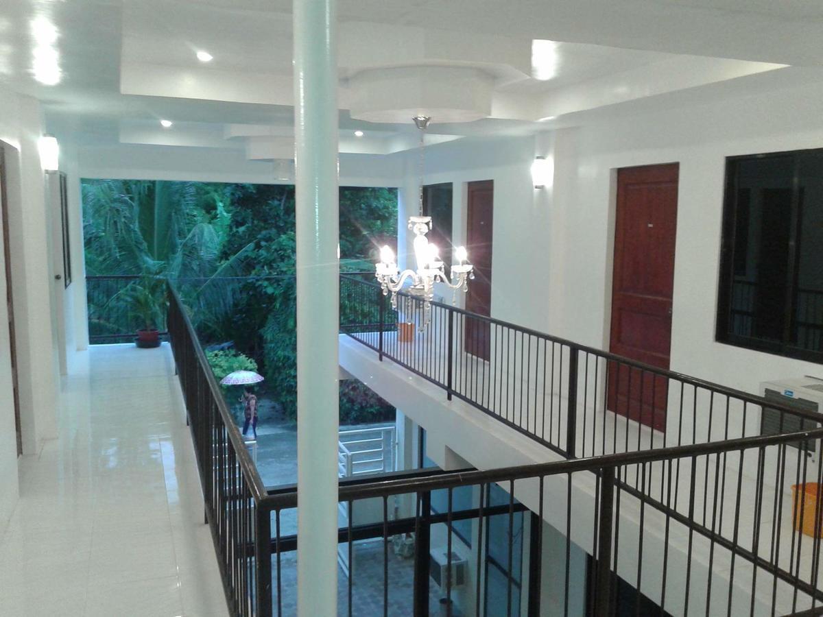Luna Travellers Bed & Breakfast Oslob
