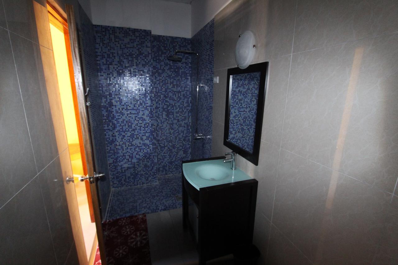 Aladin Beach Hotel CAMOTES ISLANDS