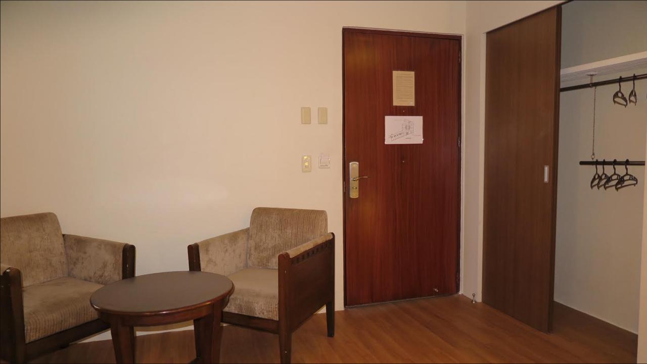 Century Plaza 3*