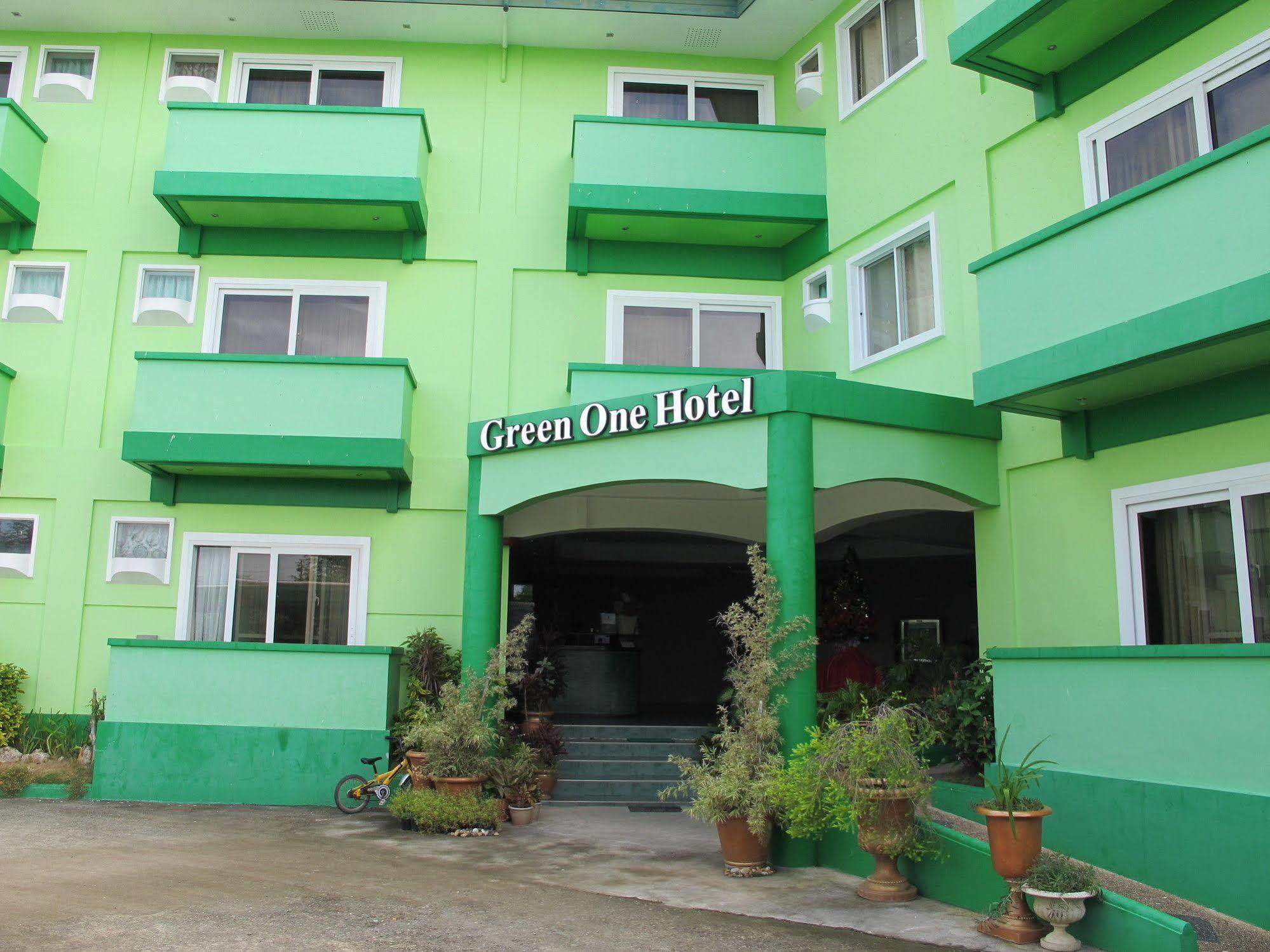 One Hotel Lapu-Lapu City