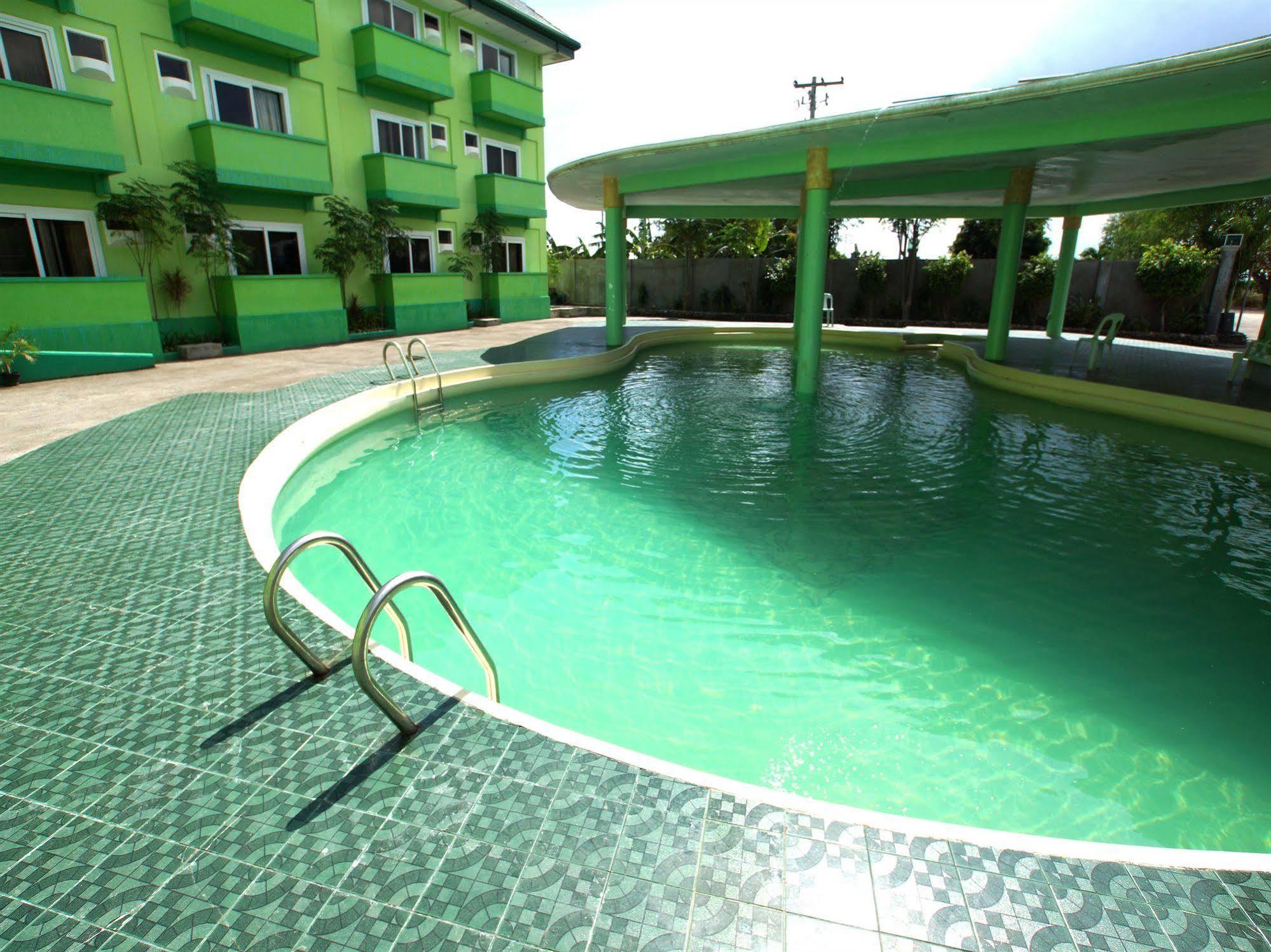 One Hotel Lapu-Lapu City