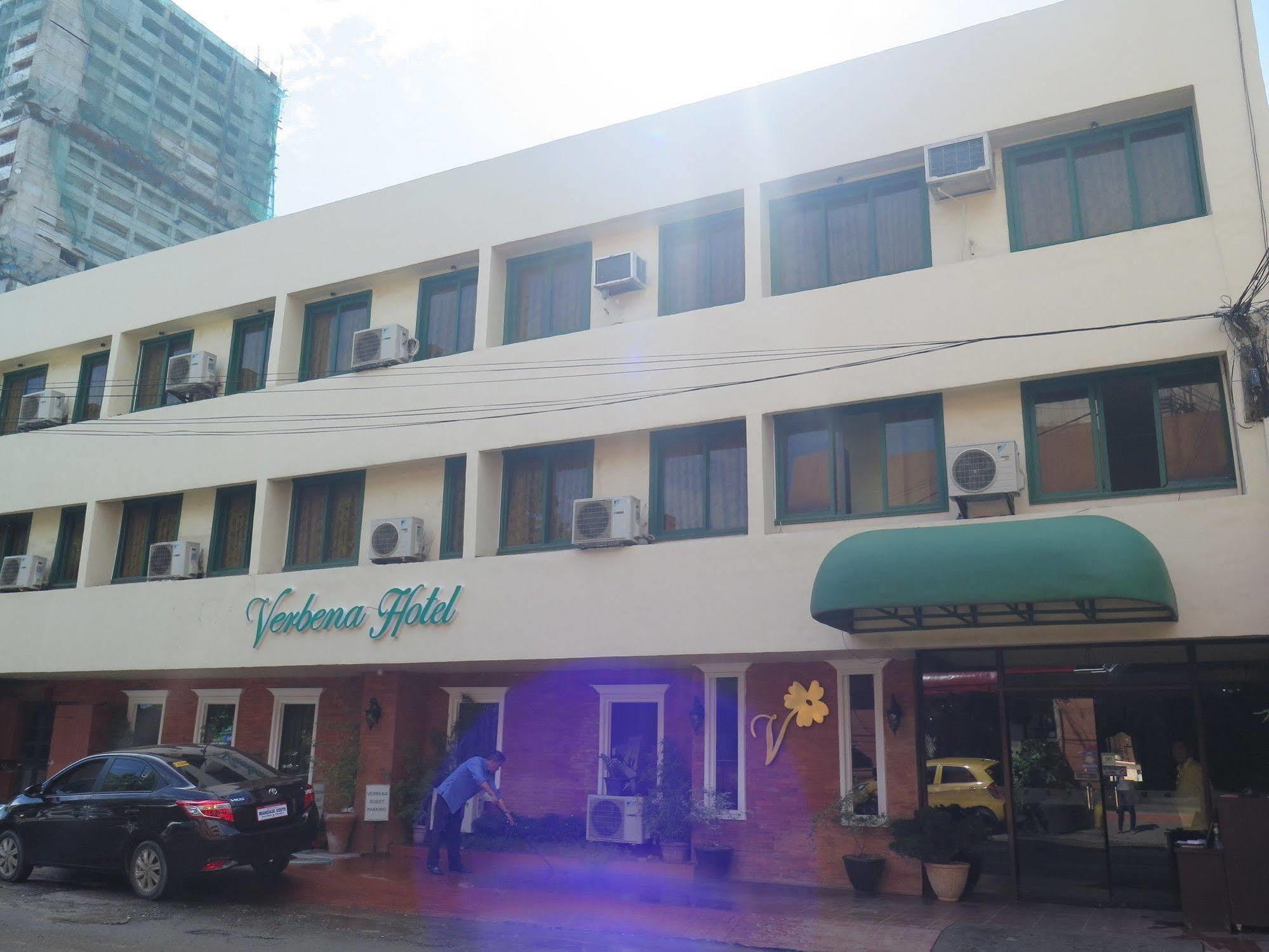 Verbena Hotel 2*