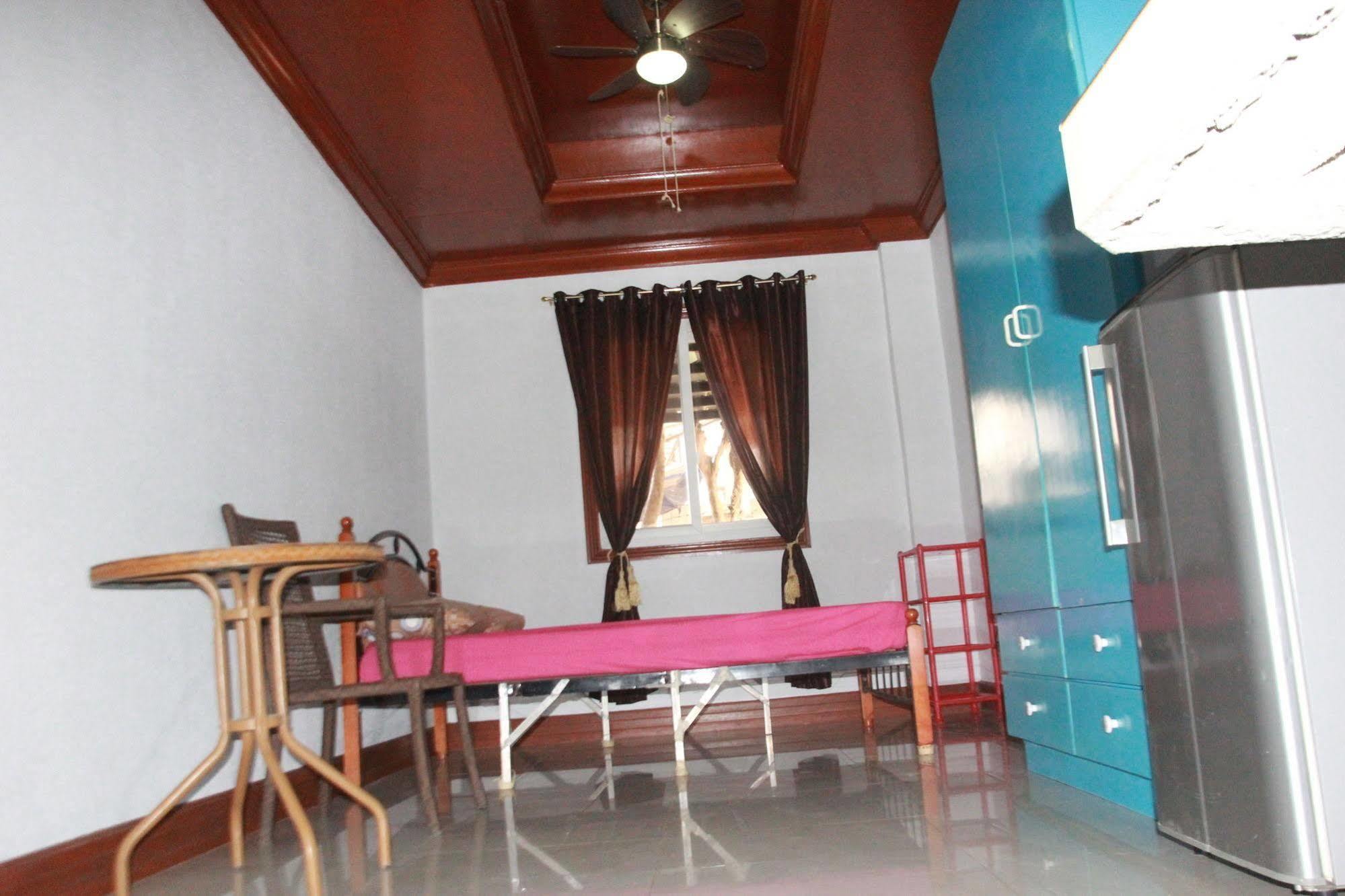 Albergue Guest *