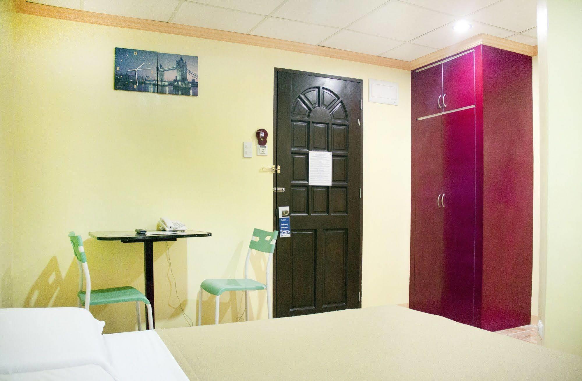 bahay-panuluyan Allson's Cebu
