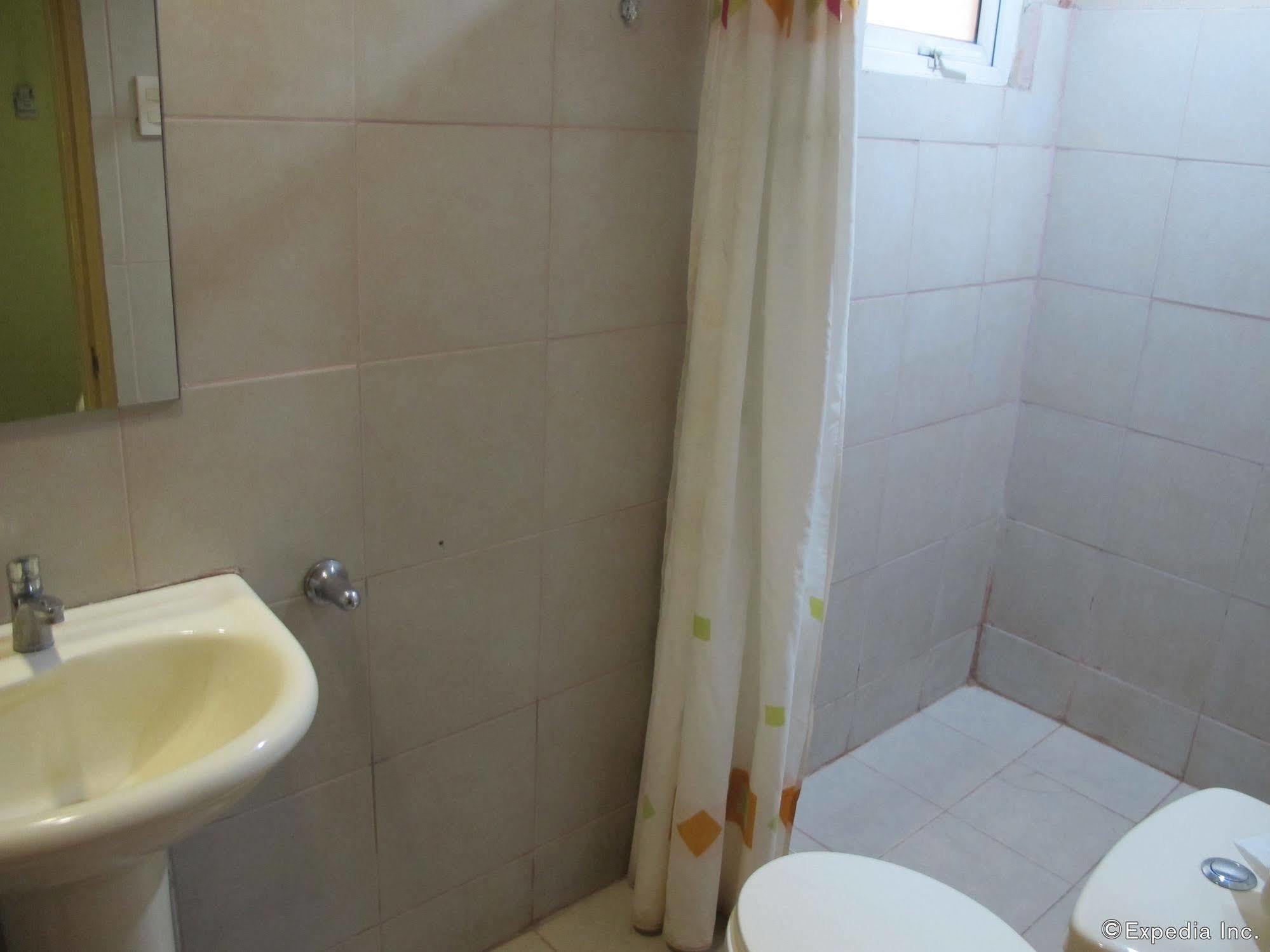 Gran Prix And Suites Hotel 2*